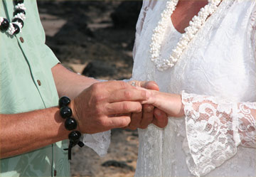 Kukui Bracelet